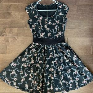 (2 for $10) GUESS Floral Print Skater Dress ❤️👗🌷